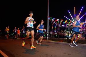 BIB: 13510
                            <button type="button" onclick="openModal(14224968)" class="btn btn-primary btn-sm float-right btn-popup" data-toggle="modal" data-target=".modal-high-quality">
                        <i class="fas fa-shopping-cart"></i> Add to Cart
                    </button>
                                            <button type="button" onclick="isThisMe(14224968, true)" class="btn btn-success btn-sm float-right btn-popup btn-isme hidden" data-toggle="tooltip" data-placement="bottom" title="นี่คือรูปของคุณใช่ไหม คลิกที่นี่เพื่อเอาเข้าอัลบั้ม">
                        <i class="fas fa-plus"></i> Add to album
                    </button>
                    <button type="button" onclick="isThisMe(14224968, false)" class="btn btn-warning btn-sm float-right btn-popup btn-isnotme hidden">
                        <i class="fas fa-ban"></i> Remove from album
                    </button>