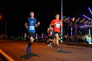 BIB: 40971
                            <button type="button" onclick="openModal(14216552)" class="btn btn-primary btn-sm float-right btn-popup" data-toggle="modal" data-target=".modal-high-quality">
                        <i class="fas fa-shopping-cart"></i> Add to Cart
                    </button>
                                            <button type="button" onclick="isThisMe(14216552, true)" class="btn btn-success btn-sm float-right btn-popup btn-isme hidden" data-toggle="tooltip" data-placement="bottom" title="นี่คือรูปของคุณใช่ไหม คลิกที่นี่เพื่อเอาเข้าอัลบั้ม">
                        <i class="fas fa-plus"></i> Add to album
                    </button>
                    <button type="button" onclick="isThisMe(14216552, false)" class="btn btn-warning btn-sm float-right btn-popup btn-isnotme hidden">
                        <i class="fas fa-ban"></i> Remove from album
                    </button>