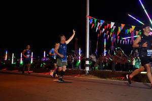 BIB: 4205
                            <button type="button" onclick="openModal(14235873)" class="btn btn-primary btn-sm float-right btn-popup" data-toggle="modal" data-target=".modal-high-quality">
                        <i class="fas fa-shopping-cart"></i> Add to Cart
                    </button>
                                            <button type="button" onclick="isThisMe(14235873, true)" class="btn btn-success btn-sm float-right btn-popup btn-isme hidden" data-toggle="tooltip" data-placement="bottom" title="นี่คือรูปของคุณใช่ไหม คลิกที่นี่เพื่อเอาเข้าอัลบั้ม">
                        <i class="fas fa-plus"></i> Add to album
                    </button>
                    <button type="button" onclick="isThisMe(14235873, false)" class="btn btn-warning btn-sm float-right btn-popup btn-isnotme hidden">
                        <i class="fas fa-ban"></i> Remove from album
                    </button>