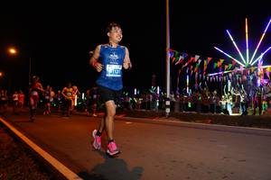 BIB: 1121
                            <button type="button" onclick="openModal(14230795)" class="btn btn-primary btn-sm float-right btn-popup" data-toggle="modal" data-target=".modal-high-quality">
                        <i class="fas fa-shopping-cart"></i> Add to Cart
                    </button>
                                            <button type="button" onclick="isThisMe(14230795, true)" class="btn btn-success btn-sm float-right btn-popup btn-isme hidden" data-toggle="tooltip" data-placement="bottom" title="นี่คือรูปของคุณใช่ไหม คลิกที่นี่เพื่อเอาเข้าอัลบั้ม">
                        <i class="fas fa-plus"></i> Add to album
                    </button>
                    <button type="button" onclick="isThisMe(14230795, false)" class="btn btn-warning btn-sm float-right btn-popup btn-isnotme hidden">
                        <i class="fas fa-ban"></i> Remove from album
                    </button>