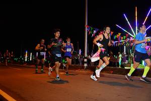 BIB: 4204
                            <button type="button" onclick="openModal(14234124)" class="btn btn-primary btn-sm float-right btn-popup" data-toggle="modal" data-target=".modal-high-quality">
                        <i class="fas fa-shopping-cart"></i> Add to Cart
                    </button>
                                            <button type="button" onclick="isThisMe(14234124, true)" class="btn btn-success btn-sm float-right btn-popup btn-isme hidden" data-toggle="tooltip" data-placement="bottom" title="นี่คือรูปของคุณใช่ไหม คลิกที่นี่เพื่อเอาเข้าอัลบั้ม">
                        <i class="fas fa-plus"></i> Add to album
                    </button>
                    <button type="button" onclick="isThisMe(14234124, false)" class="btn btn-warning btn-sm float-right btn-popup btn-isnotme hidden">
                        <i class="fas fa-ban"></i> Remove from album
                    </button>