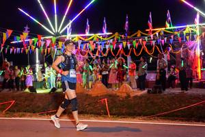 BIB: 202, 476
                            <button type="button" onclick="openModal(15862945)" class="btn btn-primary btn-sm float-right btn-popup" data-toggle="modal" data-target=".modal-high-quality">
                        <i class="fas fa-shopping-cart"></i> Add to Cart
                    </button>
                                            <button type="button" onclick="isThisMe(15862945, true)" class="btn btn-success btn-sm float-right btn-popup btn-isme hidden" data-toggle="tooltip" data-placement="bottom" title="นี่คือรูปของคุณใช่ไหม คลิกที่นี่เพื่อเอาเข้าอัลบั้ม">
                        <i class="fas fa-plus"></i> Add to album
                    </button>
                    <button type="button" onclick="isThisMe(15862945, false)" class="btn btn-warning btn-sm float-right btn-popup btn-isnotme hidden">
                        <i class="fas fa-ban"></i> Remove from album
                    </button>