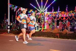 BIB: 47976
                            <button type="button" onclick="openModal(15863131)" class="btn btn-primary btn-sm float-right btn-popup" data-toggle="modal" data-target=".modal-high-quality">
                        <i class="fas fa-shopping-cart"></i> Add to Cart
                    </button>
                                            <button type="button" onclick="isThisMe(15863131, true)" class="btn btn-success btn-sm float-right btn-popup btn-isme hidden" data-toggle="tooltip" data-placement="bottom" title="นี่คือรูปของคุณใช่ไหม คลิกที่นี่เพื่อเอาเข้าอัลบั้ม">
                        <i class="fas fa-plus"></i> Add to album
                    </button>
                    <button type="button" onclick="isThisMe(15863131, false)" class="btn btn-warning btn-sm float-right btn-popup btn-isnotme hidden">
                        <i class="fas fa-ban"></i> Remove from album
                    </button>