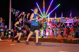 BIB: 454, 400
                            <button type="button" onclick="openModal(15862872)" class="btn btn-primary btn-sm float-right btn-popup" data-toggle="modal" data-target=".modal-high-quality">
                        <i class="fas fa-shopping-cart"></i> Add to Cart
                    </button>
                                            <button type="button" onclick="isThisMe(15862872, true)" class="btn btn-success btn-sm float-right btn-popup btn-isme hidden" data-toggle="tooltip" data-placement="bottom" title="นี่คือรูปของคุณใช่ไหม คลิกที่นี่เพื่อเอาเข้าอัลบั้ม">
                        <i class="fas fa-plus"></i> Add to album
                    </button>
                    <button type="button" onclick="isThisMe(15862872, false)" class="btn btn-warning btn-sm float-right btn-popup btn-isnotme hidden">
                        <i class="fas fa-ban"></i> Remove from album
                    </button>