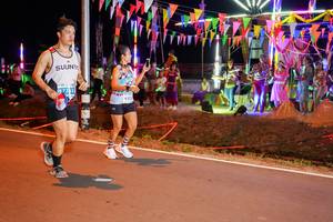 BIB: 4733
                            <button type="button" onclick="openModal(15863103)" class="btn btn-primary btn-sm float-right btn-popup" data-toggle="modal" data-target=".modal-high-quality">
                        <i class="fas fa-shopping-cart"></i> Add to Cart
                    </button>
                                            <button type="button" onclick="isThisMe(15863103, true)" class="btn btn-success btn-sm float-right btn-popup btn-isme hidden" data-toggle="tooltip" data-placement="bottom" title="นี่คือรูปของคุณใช่ไหม คลิกที่นี่เพื่อเอาเข้าอัลบั้ม">
                        <i class="fas fa-plus"></i> Add to album
                    </button>
                    <button type="button" onclick="isThisMe(15863103, false)" class="btn btn-warning btn-sm float-right btn-popup btn-isnotme hidden">
                        <i class="fas fa-ban"></i> Remove from album
                    </button>