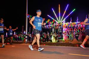 BIB: 40923
                            <button type="button" onclick="openModal(15862045)" class="btn btn-primary btn-sm float-right btn-popup" data-toggle="modal" data-target=".modal-high-quality">
                        <i class="fas fa-shopping-cart"></i> Add to Cart
                    </button>
                                            <button type="button" onclick="isThisMe(15862045, true)" class="btn btn-success btn-sm float-right btn-popup btn-isme hidden" data-toggle="tooltip" data-placement="bottom" title="นี่คือรูปของคุณใช่ไหม คลิกที่นี่เพื่อเอาเข้าอัลบั้ม">
                        <i class="fas fa-plus"></i> Add to album
                    </button>
                    <button type="button" onclick="isThisMe(15862045, false)" class="btn btn-warning btn-sm float-right btn-popup btn-isnotme hidden">
                        <i class="fas fa-ban"></i> Remove from album
                    </button>