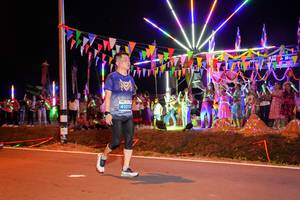 BIB: 41010
                            <button type="button" onclick="openModal(15863010)" class="btn btn-primary btn-sm float-right btn-popup" data-toggle="modal" data-target=".modal-high-quality">
                        <i class="fas fa-shopping-cart"></i> Add to Cart
                    </button>
                                            <button type="button" onclick="isThisMe(15863010, true)" class="btn btn-success btn-sm float-right btn-popup btn-isme hidden" data-toggle="tooltip" data-placement="bottom" title="นี่คือรูปของคุณใช่ไหม คลิกที่นี่เพื่อเอาเข้าอัลบั้ม">
                        <i class="fas fa-plus"></i> Add to album
                    </button>
                    <button type="button" onclick="isThisMe(15863010, false)" class="btn btn-warning btn-sm float-right btn-popup btn-isnotme hidden">
                        <i class="fas fa-ban"></i> Remove from album
                    </button>