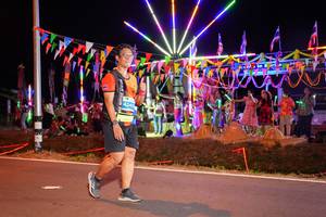 BIB: 424
                            <button type="button" onclick="openModal(15863135)" class="btn btn-primary btn-sm float-right btn-popup" data-toggle="modal" data-target=".modal-high-quality">
                        <i class="fas fa-shopping-cart"></i> Add to Cart
                    </button>
                                            <button type="button" onclick="isThisMe(15863135, true)" class="btn btn-success btn-sm float-right btn-popup btn-isme hidden" data-toggle="tooltip" data-placement="bottom" title="นี่คือรูปของคุณใช่ไหม คลิกที่นี่เพื่อเอาเข้าอัลบั้ม">
                        <i class="fas fa-plus"></i> Add to album
                    </button>
                    <button type="button" onclick="isThisMe(15863135, false)" class="btn btn-warning btn-sm float-right btn-popup btn-isnotme hidden">
                        <i class="fas fa-ban"></i> Remove from album
                    </button>