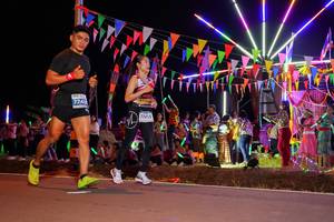 BIB: 774, 77413
                            <button type="button" onclick="openModal(15862402)" class="btn btn-primary btn-sm float-right btn-popup" data-toggle="modal" data-target=".modal-high-quality">
                        <i class="fas fa-shopping-cart"></i> Add to Cart
                    </button>
                                            <button type="button" onclick="isThisMe(15862402, true)" class="btn btn-success btn-sm float-right btn-popup btn-isme hidden" data-toggle="tooltip" data-placement="bottom" title="นี่คือรูปของคุณใช่ไหม คลิกที่นี่เพื่อเอาเข้าอัลบั้ม">
                        <i class="fas fa-plus"></i> Add to album
                    </button>
                    <button type="button" onclick="isThisMe(15862402, false)" class="btn btn-warning btn-sm float-right btn-popup btn-isnotme hidden">
                        <i class="fas fa-ban"></i> Remove from album
                    </button>