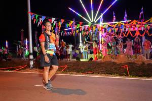 BIB: 424
                            <button type="button" onclick="openModal(15863133)" class="btn btn-primary btn-sm float-right btn-popup" data-toggle="modal" data-target=".modal-high-quality">
                        <i class="fas fa-shopping-cart"></i> Add to Cart
                    </button>
                                            <button type="button" onclick="isThisMe(15863133, true)" class="btn btn-success btn-sm float-right btn-popup btn-isme hidden" data-toggle="tooltip" data-placement="bottom" title="นี่คือรูปของคุณใช่ไหม คลิกที่นี่เพื่อเอาเข้าอัลบั้ม">
                        <i class="fas fa-plus"></i> Add to album
                    </button>
                    <button type="button" onclick="isThisMe(15863133, false)" class="btn btn-warning btn-sm float-right btn-popup btn-isnotme hidden">
                        <i class="fas fa-ban"></i> Remove from album
                    </button>