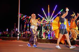 BIB: 43042
                            <button type="button" onclick="openModal(15863249)" class="btn btn-primary btn-sm float-right btn-popup" data-toggle="modal" data-target=".modal-high-quality">
                        <i class="fas fa-shopping-cart"></i> Add to Cart
                    </button>
                                            <button type="button" onclick="isThisMe(15863249, true)" class="btn btn-success btn-sm float-right btn-popup btn-isme hidden" data-toggle="tooltip" data-placement="bottom" title="นี่คือรูปของคุณใช่ไหม คลิกที่นี่เพื่อเอาเข้าอัลบั้ม">
                        <i class="fas fa-plus"></i> Add to album
                    </button>
                    <button type="button" onclick="isThisMe(15863249, false)" class="btn btn-warning btn-sm float-right btn-popup btn-isnotme hidden">
                        <i class="fas fa-ban"></i> Remove from album
                    </button>