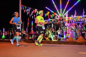 BIB: 4300
                            <button type="button" onclick="openModal(15862331)" class="btn btn-primary btn-sm float-right btn-popup" data-toggle="modal" data-target=".modal-high-quality">
                        <i class="fas fa-shopping-cart"></i> Add to Cart
                    </button>
                                            <button type="button" onclick="isThisMe(15862331, true)" class="btn btn-success btn-sm float-right btn-popup btn-isme hidden" data-toggle="tooltip" data-placement="bottom" title="นี่คือรูปของคุณใช่ไหม คลิกที่นี่เพื่อเอาเข้าอัลบั้ม">
                        <i class="fas fa-plus"></i> Add to album
                    </button>
                    <button type="button" onclick="isThisMe(15862331, false)" class="btn btn-warning btn-sm float-right btn-popup btn-isnotme hidden">
                        <i class="fas fa-ban"></i> Remove from album
                    </button>