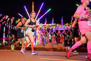 BIB: 040, 418
                            <button type="button" onclick="openModal(15862600)" class="btn btn-primary btn-sm float-right btn-popup" data-toggle="modal" data-target=".modal-high-quality">
                        <i class="fas fa-shopping-cart"></i> Add to Cart
                    </button>
                                            <button type="button" onclick="isThisMe(15862600, true)" class="btn btn-success btn-sm float-right btn-popup btn-isme hidden" data-toggle="tooltip" data-placement="bottom" title="นี่คือรูปของคุณใช่ไหม คลิกที่นี่เพื่อเอาเข้าอัลบั้ม">
                        <i class="fas fa-plus"></i> Add to album
                    </button>
                    <button type="button" onclick="isThisMe(15862600, false)" class="btn btn-warning btn-sm float-right btn-popup btn-isnotme hidden">
                        <i class="fas fa-ban"></i> Remove from album
                    </button>