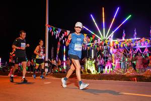 BIB: 43284, 472
                            <button type="button" onclick="openModal(15862174)" class="btn btn-primary btn-sm float-right btn-popup" data-toggle="modal" data-target=".modal-high-quality">
                        <i class="fas fa-shopping-cart"></i> Add to Cart
                    </button>
                                            <button type="button" onclick="isThisMe(15862174, true)" class="btn btn-success btn-sm float-right btn-popup btn-isme hidden" data-toggle="tooltip" data-placement="bottom" title="นี่คือรูปของคุณใช่ไหม คลิกที่นี่เพื่อเอาเข้าอัลบั้ม">
                        <i class="fas fa-plus"></i> Add to album
                    </button>
                    <button type="button" onclick="isThisMe(15862174, false)" class="btn btn-warning btn-sm float-right btn-popup btn-isnotme hidden">
                        <i class="fas fa-ban"></i> Remove from album
                    </button>