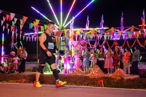 BIB: 4070
                            <button type="button" onclick="openModal(15862889)" class="btn btn-primary btn-sm float-right btn-popup" data-toggle="modal" data-target=".modal-high-quality">
                        <i class="fas fa-shopping-cart"></i> Add to Cart
                    </button>
                                            <button type="button" onclick="isThisMe(15862889, true)" class="btn btn-success btn-sm float-right btn-popup btn-isme hidden" data-toggle="tooltip" data-placement="bottom" title="นี่คือรูปของคุณใช่ไหม คลิกที่นี่เพื่อเอาเข้าอัลบั้ม">
                        <i class="fas fa-plus"></i> Add to album
                    </button>
                    <button type="button" onclick="isThisMe(15862889, false)" class="btn btn-warning btn-sm float-right btn-popup btn-isnotme hidden">
                        <i class="fas fa-ban"></i> Remove from album
                    </button>