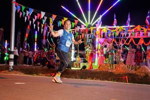 BIB: 4327
                            <button type="button" onclick="openModal(15863170)" class="btn btn-primary btn-sm float-right btn-popup" data-toggle="modal" data-target=".modal-high-quality">
                        <i class="fas fa-shopping-cart"></i> Add to Cart
                    </button>
                                            <button type="button" onclick="isThisMe(15863170, true)" class="btn btn-success btn-sm float-right btn-popup btn-isme hidden" data-toggle="tooltip" data-placement="bottom" title="นี่คือรูปของคุณใช่ไหม คลิกที่นี่เพื่อเอาเข้าอัลบั้ม">
                        <i class="fas fa-plus"></i> Add to album
                    </button>
                    <button type="button" onclick="isThisMe(15863170, false)" class="btn btn-warning btn-sm float-right btn-popup btn-isnotme hidden">
                        <i class="fas fa-ban"></i> Remove from album
                    </button>