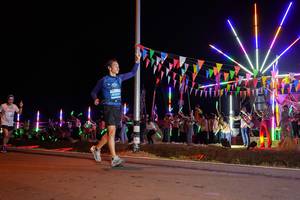 BIB: 4100
                            <button type="button" onclick="openModal(15867634)" class="btn btn-primary btn-sm float-right btn-popup" data-toggle="modal" data-target=".modal-high-quality">
                        <i class="fas fa-shopping-cart"></i> Add to Cart
                    </button>
                                            <button type="button" onclick="isThisMe(15867634, true)" class="btn btn-success btn-sm float-right btn-popup btn-isme hidden" data-toggle="tooltip" data-placement="bottom" title="นี่คือรูปของคุณใช่ไหม คลิกที่นี่เพื่อเอาเข้าอัลบั้ม">
                        <i class="fas fa-plus"></i> Add to album
                    </button>
                    <button type="button" onclick="isThisMe(15867634, false)" class="btn btn-warning btn-sm float-right btn-popup btn-isnotme hidden">
                        <i class="fas fa-ban"></i> Remove from album
                    </button>