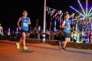 BIB: 4053
                            <button type="button" onclick="openModal(15867702)" class="btn btn-primary btn-sm float-right btn-popup" data-toggle="modal" data-target=".modal-high-quality">
                        <i class="fas fa-shopping-cart"></i> Add to Cart
                    </button>
                                            <button type="button" onclick="isThisMe(15867702, true)" class="btn btn-success btn-sm float-right btn-popup btn-isme hidden" data-toggle="tooltip" data-placement="bottom" title="นี่คือรูปของคุณใช่ไหม คลิกที่นี่เพื่อเอาเข้าอัลบั้ม">
                        <i class="fas fa-plus"></i> Add to album
                    </button>
                    <button type="button" onclick="isThisMe(15867702, false)" class="btn btn-warning btn-sm float-right btn-popup btn-isnotme hidden">
                        <i class="fas fa-ban"></i> Remove from album
                    </button>