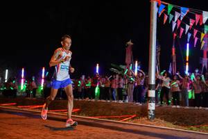 BIB: 4074
                            <button type="button" onclick="openModal(15866478)" class="btn btn-primary btn-sm float-right btn-popup" data-toggle="modal" data-target=".modal-high-quality">
                        <i class="fas fa-shopping-cart"></i> Add to Cart
                    </button>
                                            <button type="button" onclick="isThisMe(15866478, true)" class="btn btn-success btn-sm float-right btn-popup btn-isme hidden" data-toggle="tooltip" data-placement="bottom" title="นี่คือรูปของคุณใช่ไหม คลิกที่นี่เพื่อเอาเข้าอัลบั้ม">
                        <i class="fas fa-plus"></i> Add to album
                    </button>
                    <button type="button" onclick="isThisMe(15866478, false)" class="btn btn-warning btn-sm float-right btn-popup btn-isnotme hidden">
                        <i class="fas fa-ban"></i> Remove from album
                    </button>