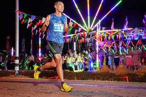 BIB: 4083
                            <button type="button" onclick="openModal(15866709)" class="btn btn-primary btn-sm float-right btn-popup" data-toggle="modal" data-target=".modal-high-quality">
                        <i class="fas fa-shopping-cart"></i> Add to Cart
                    </button>
                                            <button type="button" onclick="isThisMe(15866709, true)" class="btn btn-success btn-sm float-right btn-popup btn-isme hidden" data-toggle="tooltip" data-placement="bottom" title="นี่คือรูปของคุณใช่ไหม คลิกที่นี่เพื่อเอาเข้าอัลบั้ม">
                        <i class="fas fa-plus"></i> Add to album
                    </button>
                    <button type="button" onclick="isThisMe(15866709, false)" class="btn btn-warning btn-sm float-right btn-popup btn-isnotme hidden">
                        <i class="fas fa-ban"></i> Remove from album
                    </button>