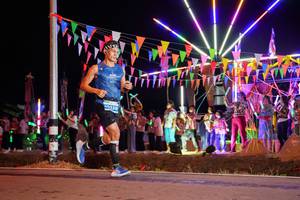 BIB: 40239
                            <button type="button" onclick="openModal(15867174)" class="btn btn-primary btn-sm float-right btn-popup" data-toggle="modal" data-target=".modal-high-quality">
                        <i class="fas fa-shopping-cart"></i> Add to Cart
                    </button>
                                            <button type="button" onclick="isThisMe(15867174, true)" class="btn btn-success btn-sm float-right btn-popup btn-isme hidden" data-toggle="tooltip" data-placement="bottom" title="นี่คือรูปของคุณใช่ไหม คลิกที่นี่เพื่อเอาเข้าอัลบั้ม">
                        <i class="fas fa-plus"></i> Add to album
                    </button>
                    <button type="button" onclick="isThisMe(15867174, false)" class="btn btn-warning btn-sm float-right btn-popup btn-isnotme hidden">
                        <i class="fas fa-ban"></i> Remove from album
                    </button>