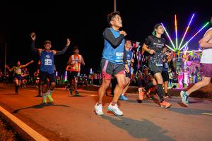 BIB: 401
                            <button type="button" onclick="openModal(15868335)" class="btn btn-primary btn-sm float-right btn-popup" data-toggle="modal" data-target=".modal-high-quality">
                        <i class="fas fa-shopping-cart"></i> Add to Cart
                    </button>
                                            <button type="button" onclick="isThisMe(15868335, true)" class="btn btn-success btn-sm float-right btn-popup btn-isme hidden" data-toggle="tooltip" data-placement="bottom" title="นี่คือรูปของคุณใช่ไหม คลิกที่นี่เพื่อเอาเข้าอัลบั้ม">
                        <i class="fas fa-plus"></i> Add to album
                    </button>
                    <button type="button" onclick="isThisMe(15868335, false)" class="btn btn-warning btn-sm float-right btn-popup btn-isnotme hidden">
                        <i class="fas fa-ban"></i> Remove from album
                    </button>