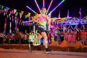 BIB: 407
                            <button type="button" onclick="openModal(15866819)" class="btn btn-primary btn-sm float-right btn-popup" data-toggle="modal" data-target=".modal-high-quality">
                        <i class="fas fa-shopping-cart"></i> Add to Cart
                    </button>
                                            <button type="button" onclick="isThisMe(15866819, true)" class="btn btn-success btn-sm float-right btn-popup btn-isme hidden" data-toggle="tooltip" data-placement="bottom" title="นี่คือรูปของคุณใช่ไหม คลิกที่นี่เพื่อเอาเข้าอัลบั้ม">
                        <i class="fas fa-plus"></i> Add to album
                    </button>
                    <button type="button" onclick="isThisMe(15866819, false)" class="btn btn-warning btn-sm float-right btn-popup btn-isnotme hidden">
                        <i class="fas fa-ban"></i> Remove from album
                    </button>