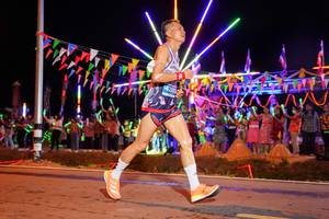 BIB: 1420
                            <button type="button" onclick="openModal(15866899)" class="btn btn-primary btn-sm float-right btn-popup" data-toggle="modal" data-target=".modal-high-quality">
                        <i class="fas fa-shopping-cart"></i> Add to Cart
                    </button>
                                            <button type="button" onclick="isThisMe(15866899, true)" class="btn btn-success btn-sm float-right btn-popup btn-isme hidden" data-toggle="tooltip" data-placement="bottom" title="นี่คือรูปของคุณใช่ไหม คลิกที่นี่เพื่อเอาเข้าอัลบั้ม">
                        <i class="fas fa-plus"></i> Add to album
                    </button>
                    <button type="button" onclick="isThisMe(15866899, false)" class="btn btn-warning btn-sm float-right btn-popup btn-isnotme hidden">
                        <i class="fas fa-ban"></i> Remove from album
                    </button>