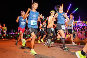 BIB: 307, 4575
                            <button type="button" onclick="openModal(15867542)" class="btn btn-primary btn-sm float-right btn-popup" data-toggle="modal" data-target=".modal-high-quality">
                        <i class="fas fa-shopping-cart"></i> Add to Cart
                    </button>
                                            <button type="button" onclick="isThisMe(15867542, true)" class="btn btn-success btn-sm float-right btn-popup btn-isme hidden" data-toggle="tooltip" data-placement="bottom" title="นี่คือรูปของคุณใช่ไหม คลิกที่นี่เพื่อเอาเข้าอัลบั้ม">
                        <i class="fas fa-plus"></i> Add to album
                    </button>
                    <button type="button" onclick="isThisMe(15867542, false)" class="btn btn-warning btn-sm float-right btn-popup btn-isnotme hidden">
                        <i class="fas fa-ban"></i> Remove from album
                    </button>