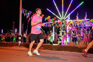 BIB: 4136
                            <button type="button" onclick="openModal(15868064)" class="btn btn-primary btn-sm float-right btn-popup" data-toggle="modal" data-target=".modal-high-quality">
                        <i class="fas fa-shopping-cart"></i> Add to Cart
                    </button>
                                            <button type="button" onclick="isThisMe(15868064, true)" class="btn btn-success btn-sm float-right btn-popup btn-isme hidden" data-toggle="tooltip" data-placement="bottom" title="นี่คือรูปของคุณใช่ไหม คลิกที่นี่เพื่อเอาเข้าอัลบั้ม">
                        <i class="fas fa-plus"></i> Add to album
                    </button>
                    <button type="button" onclick="isThisMe(15868064, false)" class="btn btn-warning btn-sm float-right btn-popup btn-isnotme hidden">
                        <i class="fas fa-ban"></i> Remove from album
                    </button>