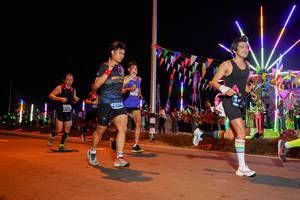 BIB: 4724, 42074
                            <button type="button" onclick="openModal(15867998)" class="btn btn-primary btn-sm float-right btn-popup" data-toggle="modal" data-target=".modal-high-quality">
                        <i class="fas fa-shopping-cart"></i> Add to Cart
                    </button>
                                            <button type="button" onclick="isThisMe(15867998, true)" class="btn btn-success btn-sm float-right btn-popup btn-isme hidden" data-toggle="tooltip" data-placement="bottom" title="นี่คือรูปของคุณใช่ไหม คลิกที่นี่เพื่อเอาเข้าอัลบั้ม">
                        <i class="fas fa-plus"></i> Add to album
                    </button>
                    <button type="button" onclick="isThisMe(15867998, false)" class="btn btn-warning btn-sm float-right btn-popup btn-isnotme hidden">
                        <i class="fas fa-ban"></i> Remove from album
                    </button>