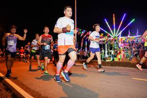 BIB: 5812, 4806
                            <button type="button" onclick="openModal(15868435)" class="btn btn-primary btn-sm float-right btn-popup" data-toggle="modal" data-target=".modal-high-quality">
                        <i class="fas fa-shopping-cart"></i> Add to Cart
                    </button>
                                            <button type="button" onclick="isThisMe(15868435, true)" class="btn btn-success btn-sm float-right btn-popup btn-isme hidden" data-toggle="tooltip" data-placement="bottom" title="นี่คือรูปของคุณใช่ไหม คลิกที่นี่เพื่อเอาเข้าอัลบั้ม">
                        <i class="fas fa-plus"></i> Add to album
                    </button>
                    <button type="button" onclick="isThisMe(15868435, false)" class="btn btn-warning btn-sm float-right btn-popup btn-isnotme hidden">
                        <i class="fas fa-ban"></i> Remove from album
                    </button>