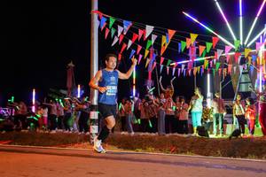 BIB: 46932
                            <button type="button" onclick="openModal(15867203)" class="btn btn-primary btn-sm float-right btn-popup" data-toggle="modal" data-target=".modal-high-quality">
                        <i class="fas fa-shopping-cart"></i> Add to Cart
                    </button>
                                            <button type="button" onclick="isThisMe(15867203, true)" class="btn btn-success btn-sm float-right btn-popup btn-isme hidden" data-toggle="tooltip" data-placement="bottom" title="นี่คือรูปของคุณใช่ไหม คลิกที่นี่เพื่อเอาเข้าอัลบั้ม">
                        <i class="fas fa-plus"></i> Add to album
                    </button>
                    <button type="button" onclick="isThisMe(15867203, false)" class="btn btn-warning btn-sm float-right btn-popup btn-isnotme hidden">
                        <i class="fas fa-ban"></i> Remove from album
                    </button>