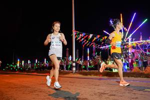 BIB: 4604, 085
                            <button type="button" onclick="openModal(15866759)" class="btn btn-primary btn-sm float-right btn-popup" data-toggle="modal" data-target=".modal-high-quality">
                        <i class="fas fa-shopping-cart"></i> Add to Cart
                    </button>
                                            <button type="button" onclick="isThisMe(15866759, true)" class="btn btn-success btn-sm float-right btn-popup btn-isme hidden" data-toggle="tooltip" data-placement="bottom" title="นี่คือรูปของคุณใช่ไหม คลิกที่นี่เพื่อเอาเข้าอัลบั้ม">
                        <i class="fas fa-plus"></i> Add to album
                    </button>
                    <button type="button" onclick="isThisMe(15866759, false)" class="btn btn-warning btn-sm float-right btn-popup btn-isnotme hidden">
                        <i class="fas fa-ban"></i> Remove from album
                    </button>