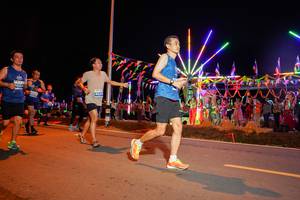 BIB: 443
                            <button type="button" onclick="openModal(15868289)" class="btn btn-primary btn-sm float-right btn-popup" data-toggle="modal" data-target=".modal-high-quality">
                        <i class="fas fa-shopping-cart"></i> Add to Cart
                    </button>
                                            <button type="button" onclick="isThisMe(15868289, true)" class="btn btn-success btn-sm float-right btn-popup btn-isme hidden" data-toggle="tooltip" data-placement="bottom" title="นี่คือรูปของคุณใช่ไหม คลิกที่นี่เพื่อเอาเข้าอัลบั้ม">
                        <i class="fas fa-plus"></i> Add to album
                    </button>
                    <button type="button" onclick="isThisMe(15868289, false)" class="btn btn-warning btn-sm float-right btn-popup btn-isnotme hidden">
                        <i class="fas fa-ban"></i> Remove from album
                    </button>