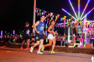 BIB: 408
                            <button type="button" onclick="openModal(15867938)" class="btn btn-primary btn-sm float-right btn-popup" data-toggle="modal" data-target=".modal-high-quality">
                        <i class="fas fa-shopping-cart"></i> Add to Cart
                    </button>
                                            <button type="button" onclick="isThisMe(15867938, true)" class="btn btn-success btn-sm float-right btn-popup btn-isme hidden" data-toggle="tooltip" data-placement="bottom" title="นี่คือรูปของคุณใช่ไหม คลิกที่นี่เพื่อเอาเข้าอัลบั้ม">
                        <i class="fas fa-plus"></i> Add to album
                    </button>
                    <button type="button" onclick="isThisMe(15867938, false)" class="btn btn-warning btn-sm float-right btn-popup btn-isnotme hidden">
                        <i class="fas fa-ban"></i> Remove from album
                    </button>