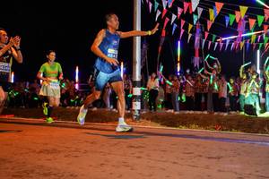 BIB: 454, 16249, 142792
                            <button type="button" onclick="openModal(15866804)" class="btn btn-primary btn-sm float-right btn-popup" data-toggle="modal" data-target=".modal-high-quality">
                        <i class="fas fa-shopping-cart"></i> Add to Cart
                    </button>
                                            <button type="button" onclick="isThisMe(15866804, true)" class="btn btn-success btn-sm float-right btn-popup btn-isme hidden" data-toggle="tooltip" data-placement="bottom" title="นี่คือรูปของคุณใช่ไหม คลิกที่นี่เพื่อเอาเข้าอัลบั้ม">
                        <i class="fas fa-plus"></i> Add to album
                    </button>
                    <button type="button" onclick="isThisMe(15866804, false)" class="btn btn-warning btn-sm float-right btn-popup btn-isnotme hidden">
                        <i class="fas fa-ban"></i> Remove from album
                    </button>