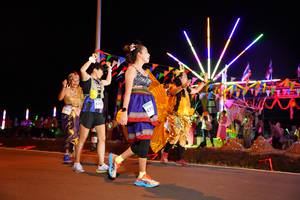 BIB: 476
                            <button type="button" onclick="openModal(14335581)" class="btn btn-primary btn-sm float-right btn-popup" data-toggle="modal" data-target=".modal-high-quality">
                        <i class="fas fa-shopping-cart"></i> Add to Cart
                    </button>
                                            <button type="button" onclick="isThisMe(14335581, true)" class="btn btn-success btn-sm float-right btn-popup btn-isme hidden" data-toggle="tooltip" data-placement="bottom" title="นี่คือรูปของคุณใช่ไหม คลิกที่นี่เพื่อเอาเข้าอัลบั้ม">
                        <i class="fas fa-plus"></i> Add to album
                    </button>
                    <button type="button" onclick="isThisMe(14335581, false)" class="btn btn-warning btn-sm float-right btn-popup btn-isnotme hidden">
                        <i class="fas fa-ban"></i> Remove from album
                    </button>