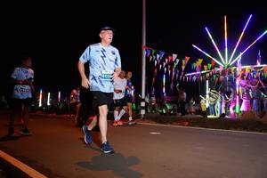 BIB: 4034
                            <button type="button" onclick="openModal(14326306)" class="btn btn-primary btn-sm float-right btn-popup" data-toggle="modal" data-target=".modal-high-quality">
                        <i class="fas fa-shopping-cart"></i> Add to Cart
                    </button>
                                            <button type="button" onclick="isThisMe(14326306, true)" class="btn btn-success btn-sm float-right btn-popup btn-isme hidden" data-toggle="tooltip" data-placement="bottom" title="นี่คือรูปของคุณใช่ไหม คลิกที่นี่เพื่อเอาเข้าอัลบั้ม">
                        <i class="fas fa-plus"></i> Add to album
                    </button>
                    <button type="button" onclick="isThisMe(14326306, false)" class="btn btn-warning btn-sm float-right btn-popup btn-isnotme hidden">
                        <i class="fas fa-ban"></i> Remove from album
                    </button>