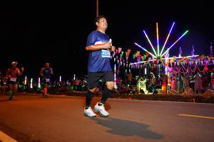 BIB: 4230
                            <button type="button" onclick="openModal(14305112)" class="btn btn-primary btn-sm float-right btn-popup" data-toggle="modal" data-target=".modal-high-quality">
                        <i class="fas fa-shopping-cart"></i> Add to Cart
                    </button>
                                            <button type="button" onclick="isThisMe(14305112, true)" class="btn btn-success btn-sm float-right btn-popup btn-isme hidden" data-toggle="tooltip" data-placement="bottom" title="นี่คือรูปของคุณใช่ไหม คลิกที่นี่เพื่อเอาเข้าอัลบั้ม">
                        <i class="fas fa-plus"></i> Add to album
                    </button>
                    <button type="button" onclick="isThisMe(14305112, false)" class="btn btn-warning btn-sm float-right btn-popup btn-isnotme hidden">
                        <i class="fas fa-ban"></i> Remove from album
                    </button>