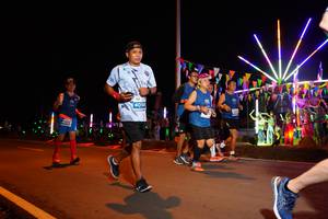 BIB: 401
                            <button type="button" onclick="openModal(14326367)" class="btn btn-primary btn-sm float-right btn-popup" data-toggle="modal" data-target=".modal-high-quality">
                        <i class="fas fa-shopping-cart"></i> Add to Cart
                    </button>
                                            <button type="button" onclick="isThisMe(14326367, true)" class="btn btn-success btn-sm float-right btn-popup btn-isme hidden" data-toggle="tooltip" data-placement="bottom" title="นี่คือรูปของคุณใช่ไหม คลิกที่นี่เพื่อเอาเข้าอัลบั้ม">
                        <i class="fas fa-plus"></i> Add to album
                    </button>
                    <button type="button" onclick="isThisMe(14326367, false)" class="btn btn-warning btn-sm float-right btn-popup btn-isnotme hidden">
                        <i class="fas fa-ban"></i> Remove from album
                    </button>