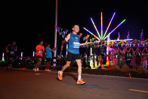 BIB: 4135
                            <button type="button" onclick="openModal(14297063)" class="btn btn-primary btn-sm float-right btn-popup" data-toggle="modal" data-target=".modal-high-quality">
                        <i class="fas fa-shopping-cart"></i> Add to Cart
                    </button>
                                            <button type="button" onclick="isThisMe(14297063, true)" class="btn btn-success btn-sm float-right btn-popup btn-isme hidden" data-toggle="tooltip" data-placement="bottom" title="นี่คือรูปของคุณใช่ไหม คลิกที่นี่เพื่อเอาเข้าอัลบั้ม">
                        <i class="fas fa-plus"></i> Add to album
                    </button>
                    <button type="button" onclick="isThisMe(14297063, false)" class="btn btn-warning btn-sm float-right btn-popup btn-isnotme hidden">
                        <i class="fas fa-ban"></i> Remove from album
                    </button>