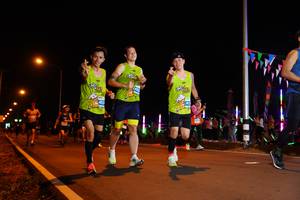 BIB: 450
                            <button type="button" onclick="openModal(14304657)" class="btn btn-primary btn-sm float-right btn-popup" data-toggle="modal" data-target=".modal-high-quality">
                        <i class="fas fa-shopping-cart"></i> Add to Cart
                    </button>
                                            <button type="button" onclick="isThisMe(14304657, true)" class="btn btn-success btn-sm float-right btn-popup btn-isme hidden" data-toggle="tooltip" data-placement="bottom" title="นี่คือรูปของคุณใช่ไหม คลิกที่นี่เพื่อเอาเข้าอัลบั้ม">
                        <i class="fas fa-plus"></i> Add to album
                    </button>
                    <button type="button" onclick="isThisMe(14304657, false)" class="btn btn-warning btn-sm float-right btn-popup btn-isnotme hidden">
                        <i class="fas fa-ban"></i> Remove from album
                    </button>