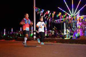 BIB: 4310
                            <button type="button" onclick="openModal(14331476)" class="btn btn-primary btn-sm float-right btn-popup" data-toggle="modal" data-target=".modal-high-quality">
                        <i class="fas fa-shopping-cart"></i> Add to Cart
                    </button>
                                            <button type="button" onclick="isThisMe(14331476, true)" class="btn btn-success btn-sm float-right btn-popup btn-isme hidden" data-toggle="tooltip" data-placement="bottom" title="นี่คือรูปของคุณใช่ไหม คลิกที่นี่เพื่อเอาเข้าอัลบั้ม">
                        <i class="fas fa-plus"></i> Add to album
                    </button>
                    <button type="button" onclick="isThisMe(14331476, false)" class="btn btn-warning btn-sm float-right btn-popup btn-isnotme hidden">
                        <i class="fas fa-ban"></i> Remove from album
                    </button>