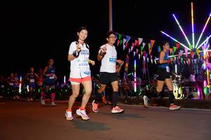 BIB: 415, 43106
                            <button type="button" onclick="openModal(14299343)" class="btn btn-primary btn-sm float-right btn-popup" data-toggle="modal" data-target=".modal-high-quality">
                        <i class="fas fa-shopping-cart"></i> Add to Cart
                    </button>
                                            <button type="button" onclick="isThisMe(14299343, true)" class="btn btn-success btn-sm float-right btn-popup btn-isme hidden" data-toggle="tooltip" data-placement="bottom" title="นี่คือรูปของคุณใช่ไหม คลิกที่นี่เพื่อเอาเข้าอัลบั้ม">
                        <i class="fas fa-plus"></i> Add to album
                    </button>
                    <button type="button" onclick="isThisMe(14299343, false)" class="btn btn-warning btn-sm float-right btn-popup btn-isnotme hidden">
                        <i class="fas fa-ban"></i> Remove from album
                    </button>