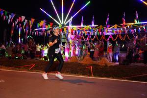 BIB: 4277
                            <button type="button" onclick="openModal(14327709)" class="btn btn-primary btn-sm float-right btn-popup" data-toggle="modal" data-target=".modal-high-quality">
                        <i class="fas fa-shopping-cart"></i> Add to Cart
                    </button>
                                            <button type="button" onclick="isThisMe(14327709, true)" class="btn btn-success btn-sm float-right btn-popup btn-isme hidden" data-toggle="tooltip" data-placement="bottom" title="นี่คือรูปของคุณใช่ไหม คลิกที่นี่เพื่อเอาเข้าอัลบั้ม">
                        <i class="fas fa-plus"></i> Add to album
                    </button>
                    <button type="button" onclick="isThisMe(14327709, false)" class="btn btn-warning btn-sm float-right btn-popup btn-isnotme hidden">
                        <i class="fas fa-ban"></i> Remove from album
                    </button>