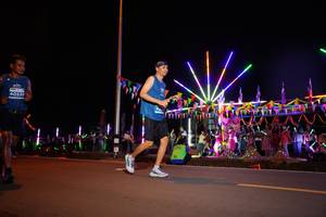 BIB: 40530
                            <button type="button" onclick="openModal(14323677)" class="btn btn-primary btn-sm float-right btn-popup" data-toggle="modal" data-target=".modal-high-quality">
                        <i class="fas fa-shopping-cart"></i> Add to Cart
                    </button>
                                            <button type="button" onclick="isThisMe(14323677, true)" class="btn btn-success btn-sm float-right btn-popup btn-isme hidden" data-toggle="tooltip" data-placement="bottom" title="นี่คือรูปของคุณใช่ไหม คลิกที่นี่เพื่อเอาเข้าอัลบั้ม">
                        <i class="fas fa-plus"></i> Add to album
                    </button>
                    <button type="button" onclick="isThisMe(14323677, false)" class="btn btn-warning btn-sm float-right btn-popup btn-isnotme hidden">
                        <i class="fas fa-ban"></i> Remove from album
                    </button>