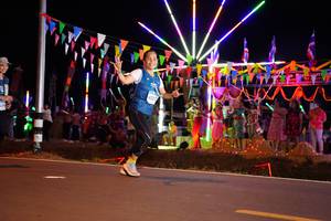 BIB: 4127
                            <button type="button" onclick="openModal(14333111)" class="btn btn-primary btn-sm float-right btn-popup" data-toggle="modal" data-target=".modal-high-quality">
                        <i class="fas fa-shopping-cart"></i> Add to Cart
                    </button>
                                            <button type="button" onclick="isThisMe(14333111, true)" class="btn btn-success btn-sm float-right btn-popup btn-isme hidden" data-toggle="tooltip" data-placement="bottom" title="นี่คือรูปของคุณใช่ไหม คลิกที่นี่เพื่อเอาเข้าอัลบั้ม">
                        <i class="fas fa-plus"></i> Add to album
                    </button>
                    <button type="button" onclick="isThisMe(14333111, false)" class="btn btn-warning btn-sm float-right btn-popup btn-isnotme hidden">
                        <i class="fas fa-ban"></i> Remove from album
                    </button>