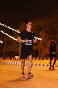 BIB: 198
                            <button type="button" onclick="openModal(15010953)" class="btn btn-primary btn-sm float-right btn-popup" data-toggle="modal" data-target=".modal-high-quality">
                        <i class="fas fa-shopping-cart"></i> Add to Cart
                    </button>
                                            <button type="button" onclick="isThisMe(15010953, true)" class="btn btn-success btn-sm float-right btn-popup btn-isme hidden" data-toggle="tooltip" data-placement="bottom" title="นี่คือรูปของคุณใช่ไหม คลิกที่นี่เพื่อเอาเข้าอัลบั้ม">
                        <i class="fas fa-plus"></i> Add to album
                    </button>
                    <button type="button" onclick="isThisMe(15010953, false)" class="btn btn-warning btn-sm float-right btn-popup btn-isnotme hidden">
                        <i class="fas fa-ban"></i> Remove from album
                    </button>