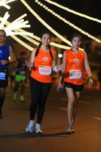 BIB: 76231, 76232, 295
                            <button type="button" onclick="openModal(15039372)" class="btn btn-primary btn-sm float-right btn-popup" data-toggle="modal" data-target=".modal-high-quality">
                        <i class="fas fa-shopping-cart"></i> Add to Cart
                    </button>
                                            <button type="button" onclick="isThisMe(15039372, true)" class="btn btn-success btn-sm float-right btn-popup btn-isme hidden" data-toggle="tooltip" data-placement="bottom" title="นี่คือรูปของคุณใช่ไหม คลิกที่นี่เพื่อเอาเข้าอัลบั้ม">
                        <i class="fas fa-plus"></i> Add to album
                    </button>
                    <button type="button" onclick="isThisMe(15039372, false)" class="btn btn-warning btn-sm float-right btn-popup btn-isnotme hidden">
                        <i class="fas fa-ban"></i> Remove from album
                    </button>
